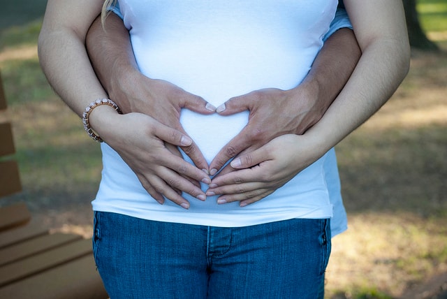How early-life adversity gets under the skin