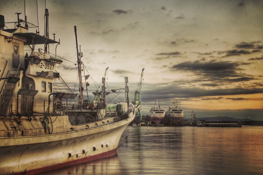 More boats and less fish in the oceans