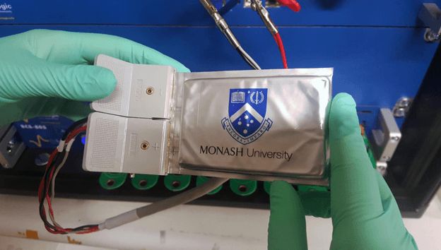 Stress management in lithium-sulfur battery: some space to breathe